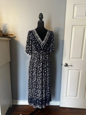 Navy Floral V-Neck Maxi Dress with Trim